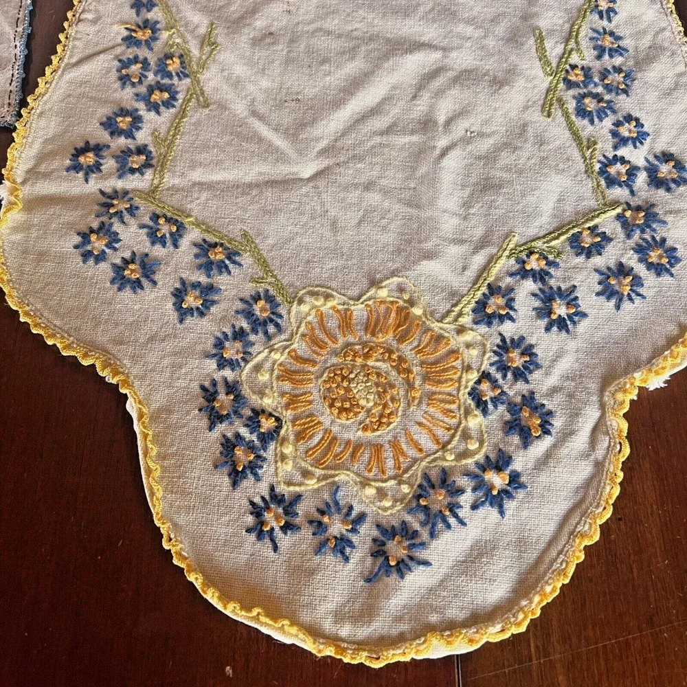 2 Vintage‎ Embroidered 30